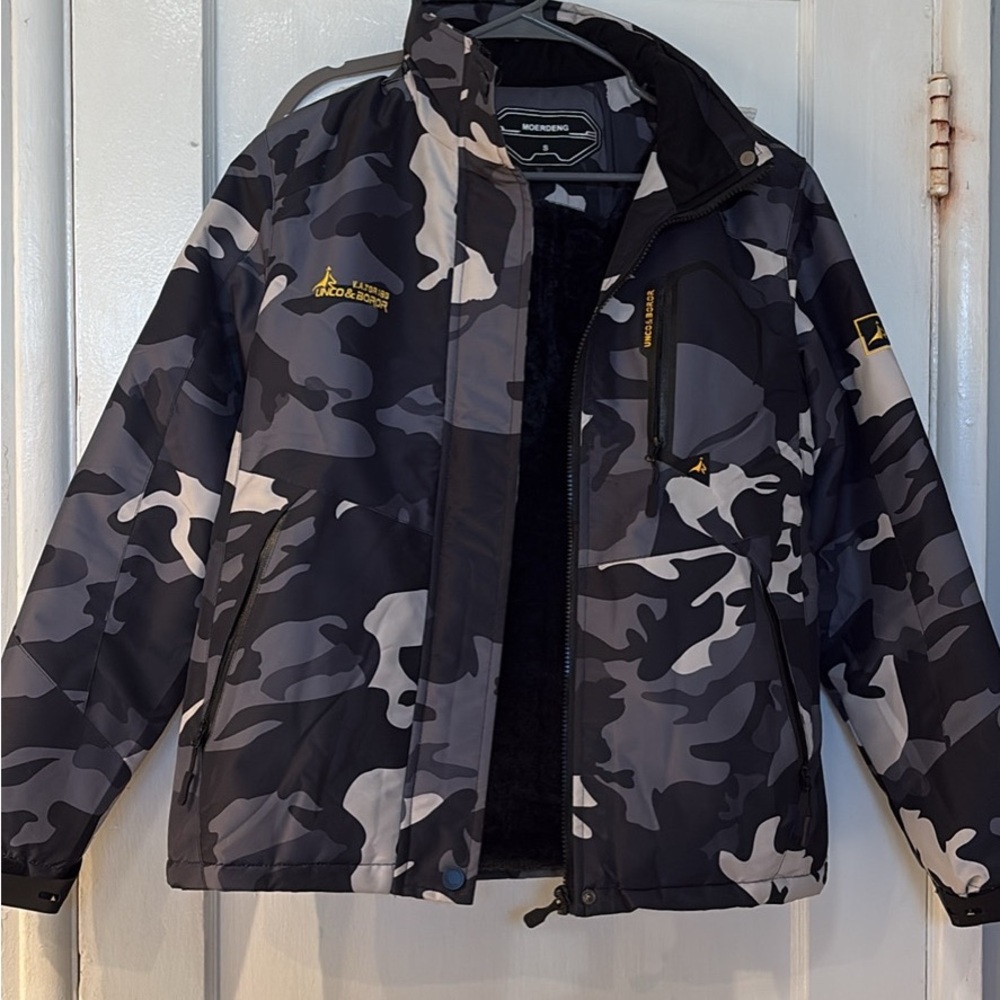 Black and Gray Camouflage Jacket